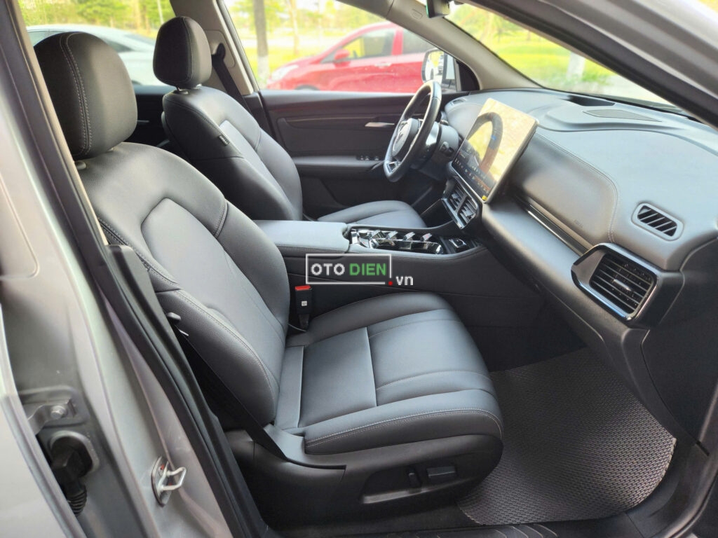 
													VinFast VF8 Eco 2022 thuê pin tp cũ – 14000 km full														