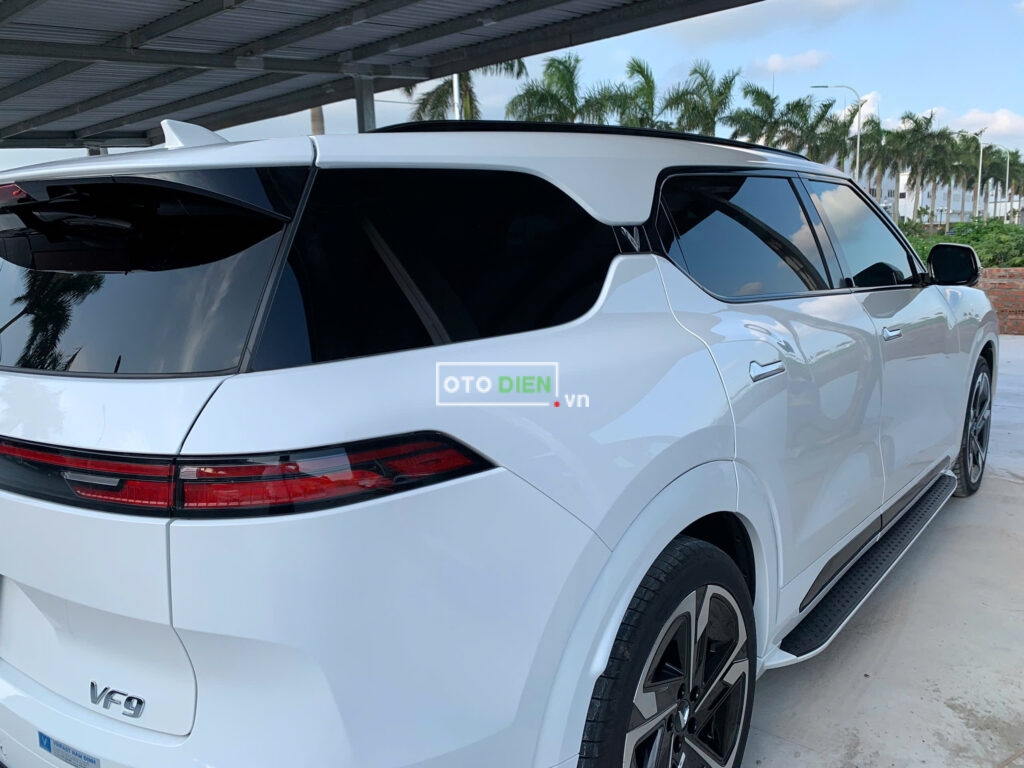 
													VinFast VF9 Plus 2024 lướt – 730 km full														
