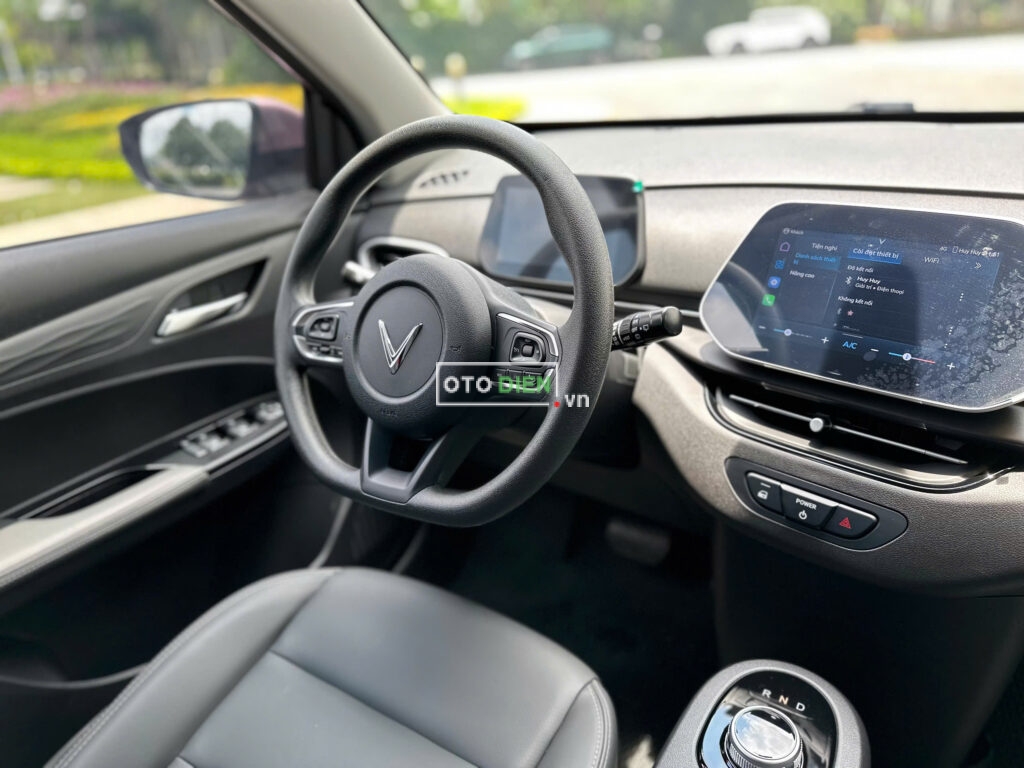 
													VinFast VF5 Plus 2024 mua pin lướt – 2700 km full														