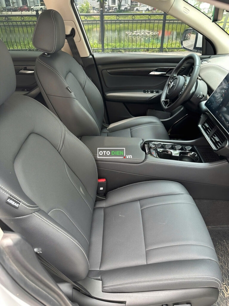 
													VinFast VF8 Eco 2024 mua pin cũ – 19000 km full														