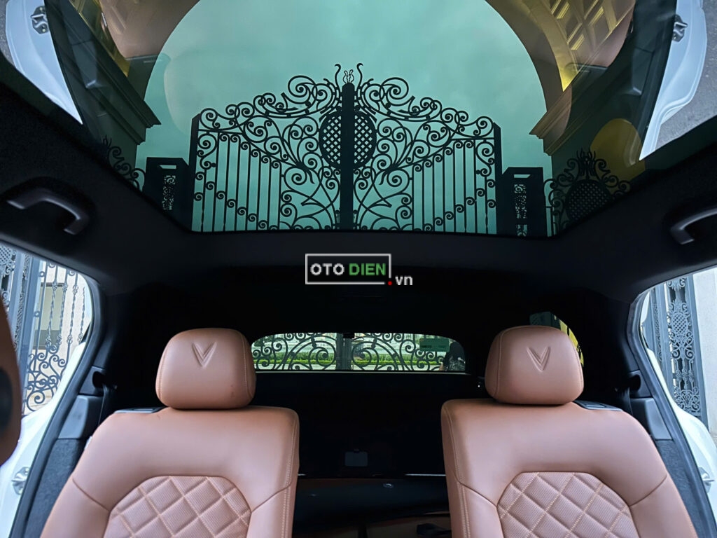 
													VinFast VF9 Plus 2023 thuê pin cũ – 30000 km full														