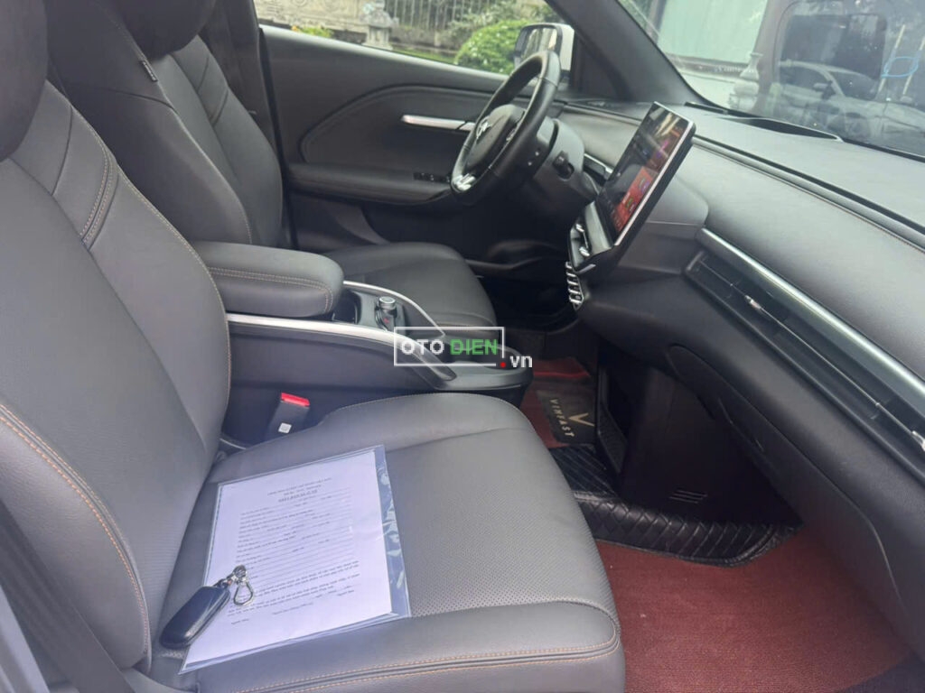 
													VinFast VF6 Plus 2024 mua pin cũ – 30000 km full														