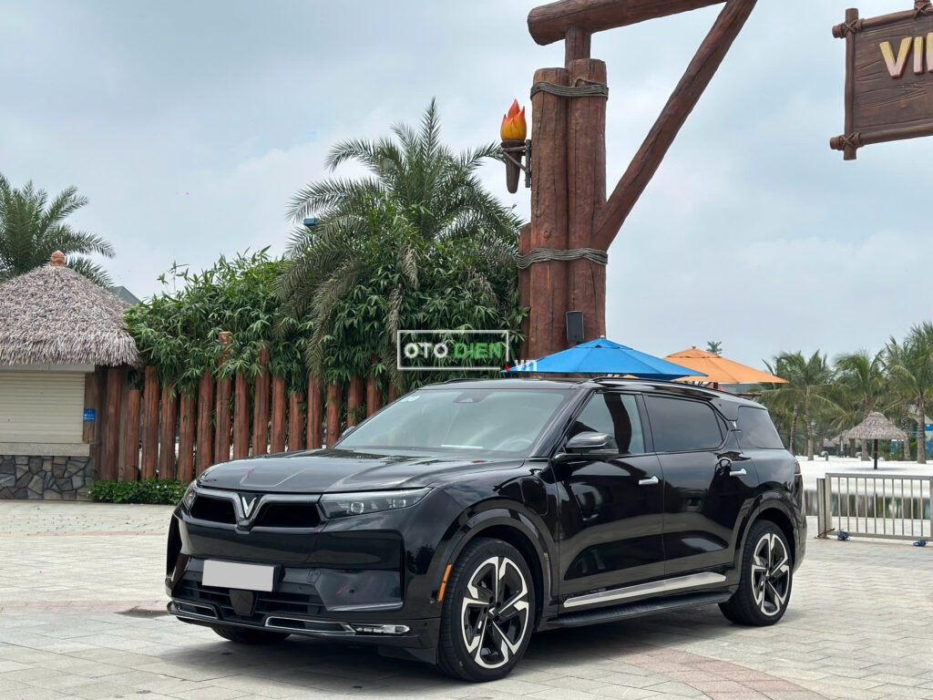 
													VinFast VF9 Plus 2024 mua pin CATL lướt – 3000 km full														