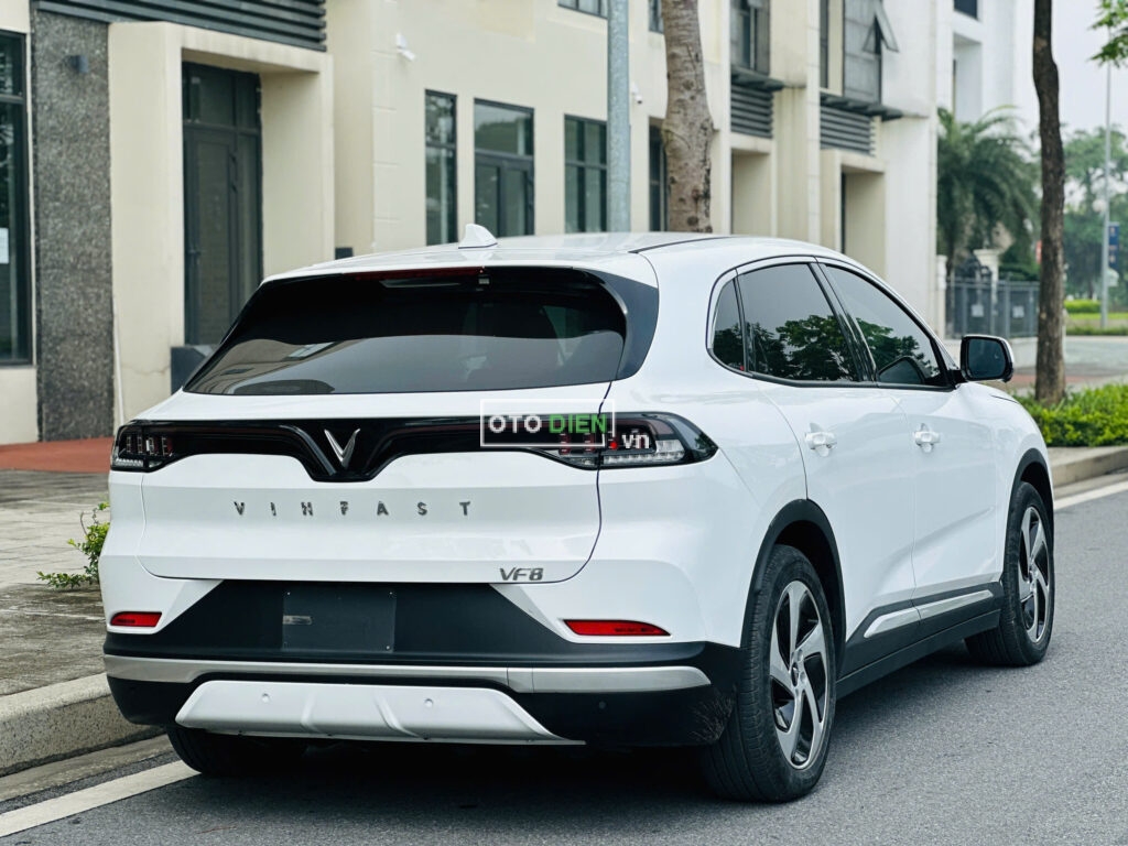 
													VinFast VF8 Eco 2022 mua pin cũ – 36000 km full														