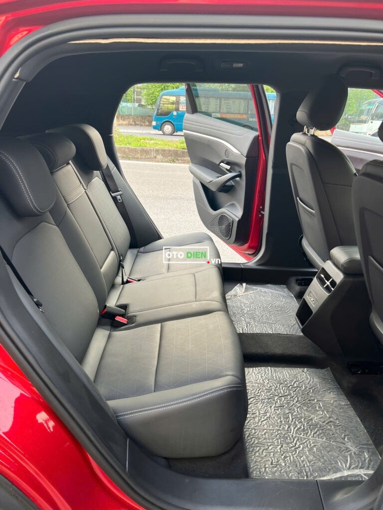 
													VinFast VF7 Plus 2024 mua pin lướt – 5000 km full														