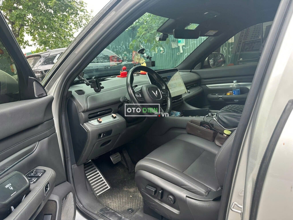 
													VinFast VF9 Plus 2023 thuê pin tp cũ – 64000 km full														