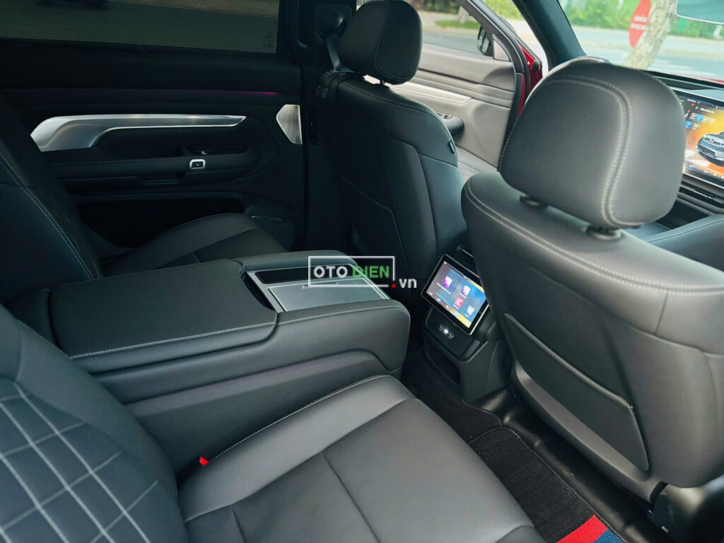 
													VinFast VF9 Plus 2023 mua pin SDI lướt – 4000 km full														