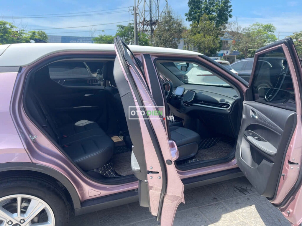 
													VinFast VF5 Plus 2024 mua pin lướt – 2700 km full														