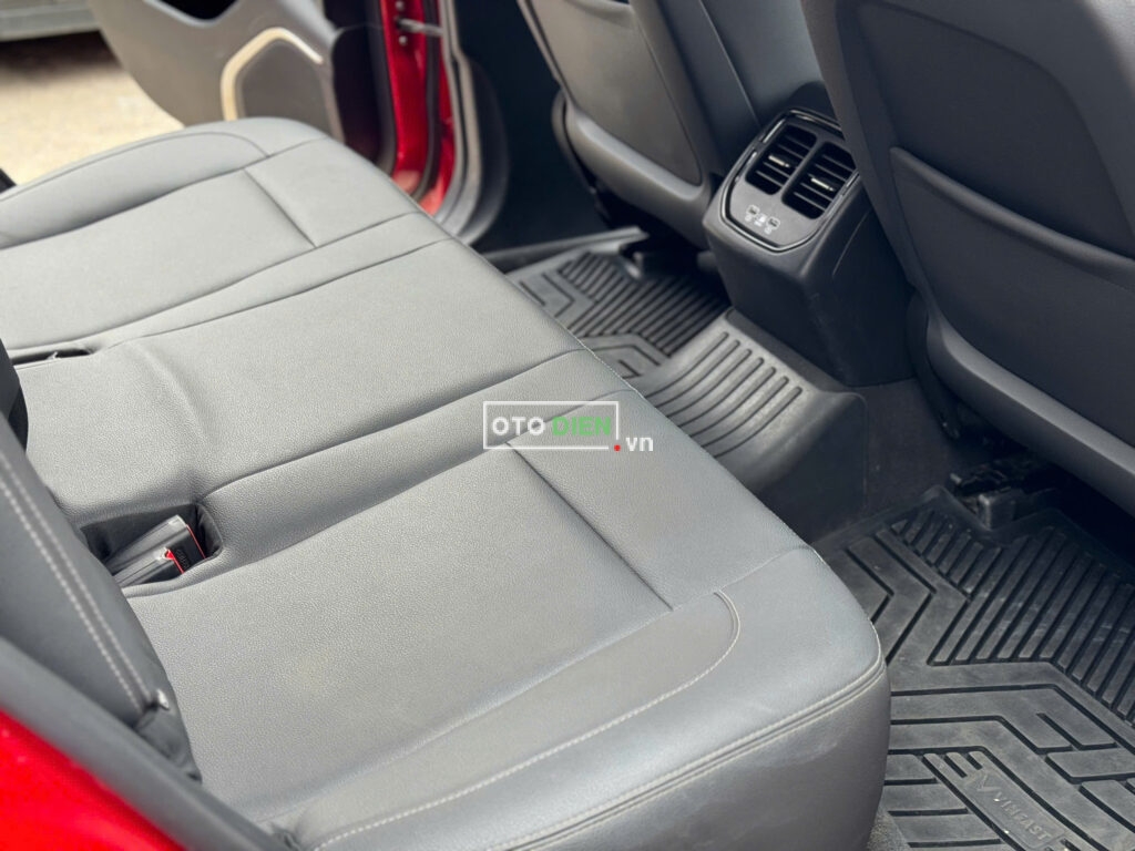 
													VinFast VF8 Eco 2022 mua pin cũ – 36000 km full														