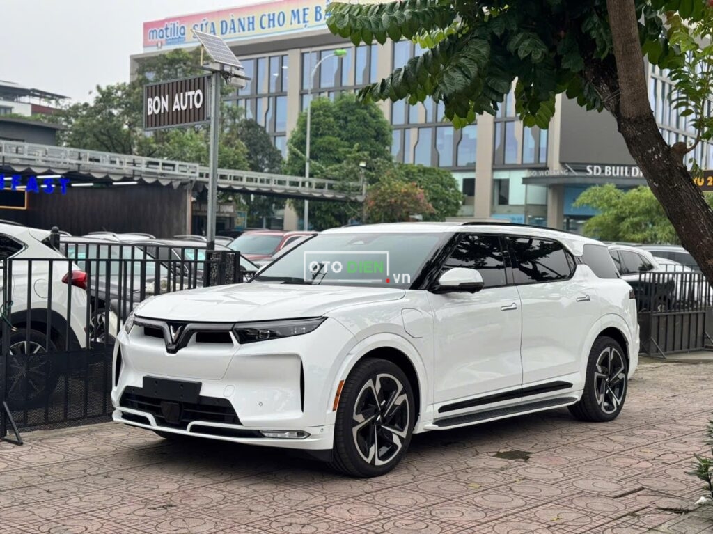 
													VinFast VF9 Plus 2025 lướt – 54 km full														