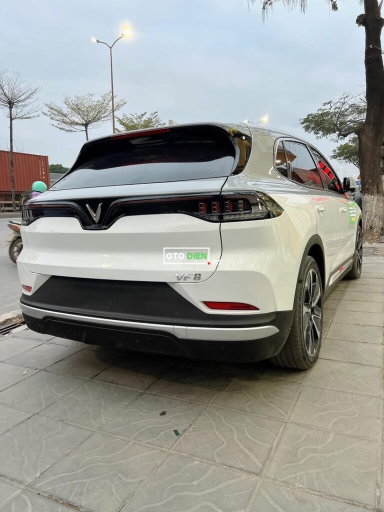 
													VinFast VF8 Eco 2024 mới full														