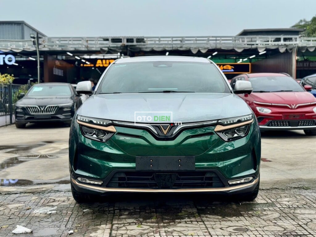 
												VinFast VF8 Plus Hoả Long 2024 cũ – 11000 km full												