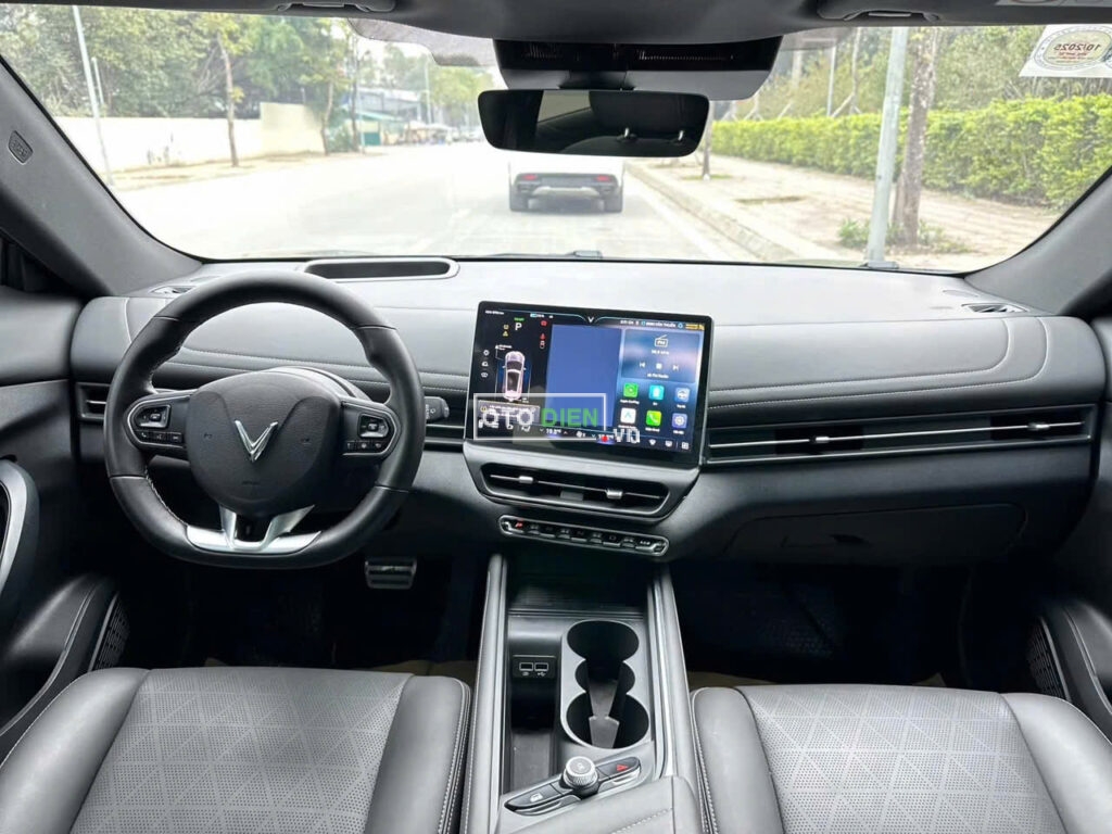 
													VinFast VF7 Plus 2024 mua pin lướt – 9000 km full														