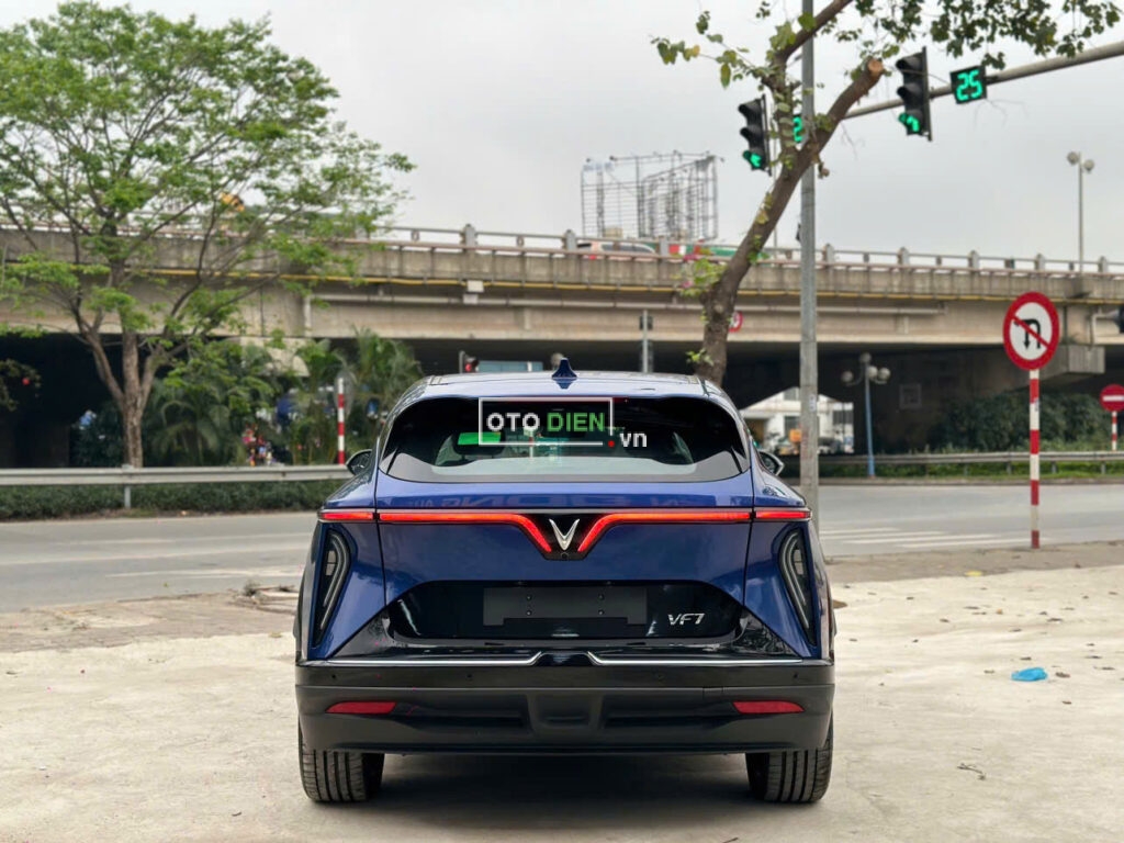 
													VinFast VF7 Plus 2024 mua pin lướt – 5000 km full														