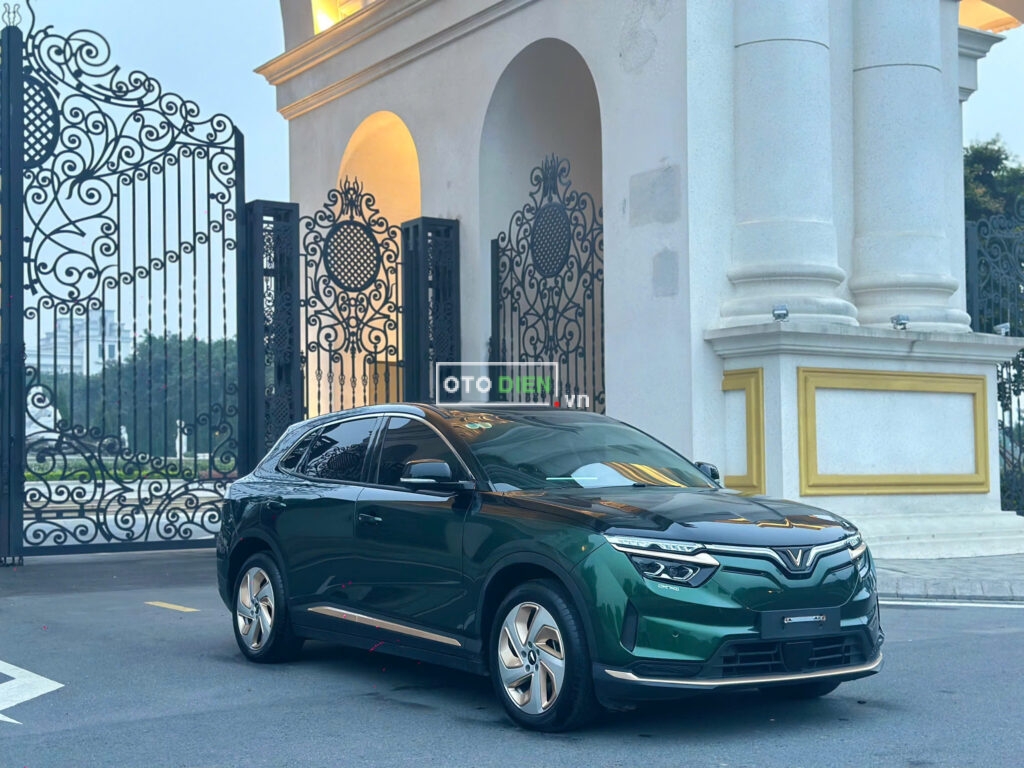 
													VinFast VF8S Lux 2024 lướt – 2000 km full														