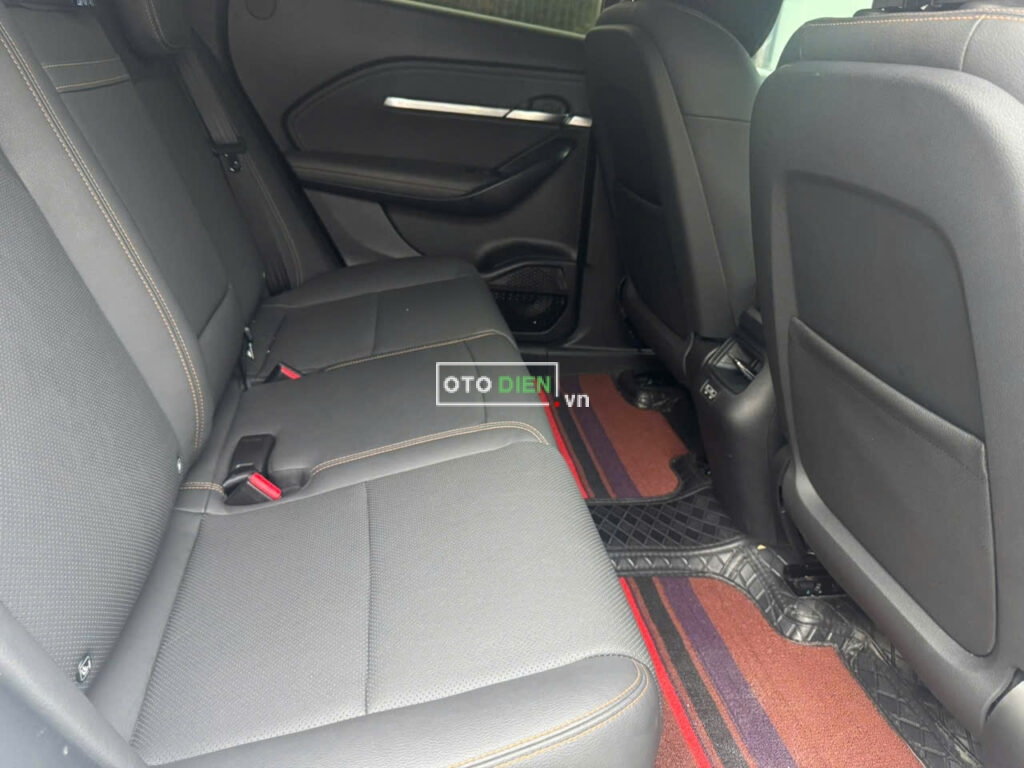 
													VinFast VF6 Plus 2024 mua pin cũ – 30000 km full														