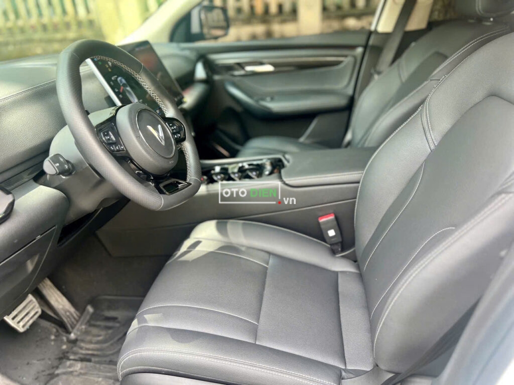 
													VinFast VF8 Eco 2024 mua pin CATL cũ – 32000 km full														
