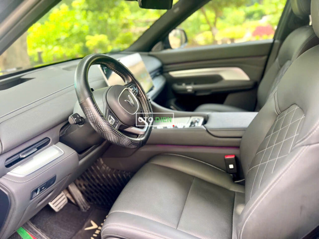 
													VinFast VF9 Plus 2023 mua pin CATL cũ – 21000 km full														
