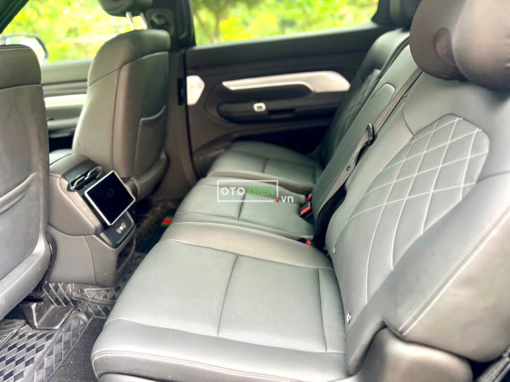 
													VinFast VF9 Plus 2023 mua pin CATL cũ – 21000 km full														