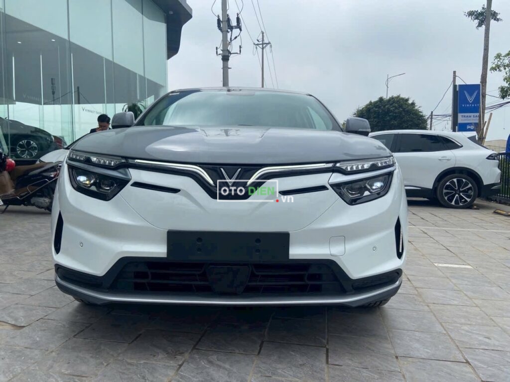 
													VinFast VF8 Eco 2024 mới full														