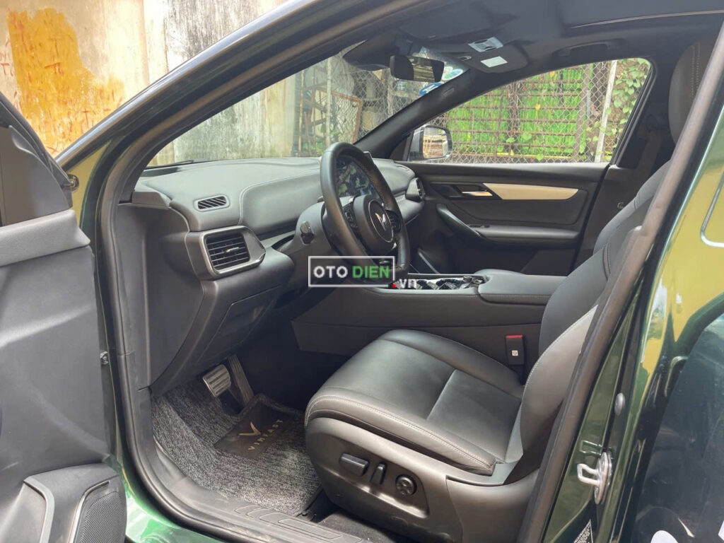 
													VinFast VF8 2024 cũ – 12000 km full														