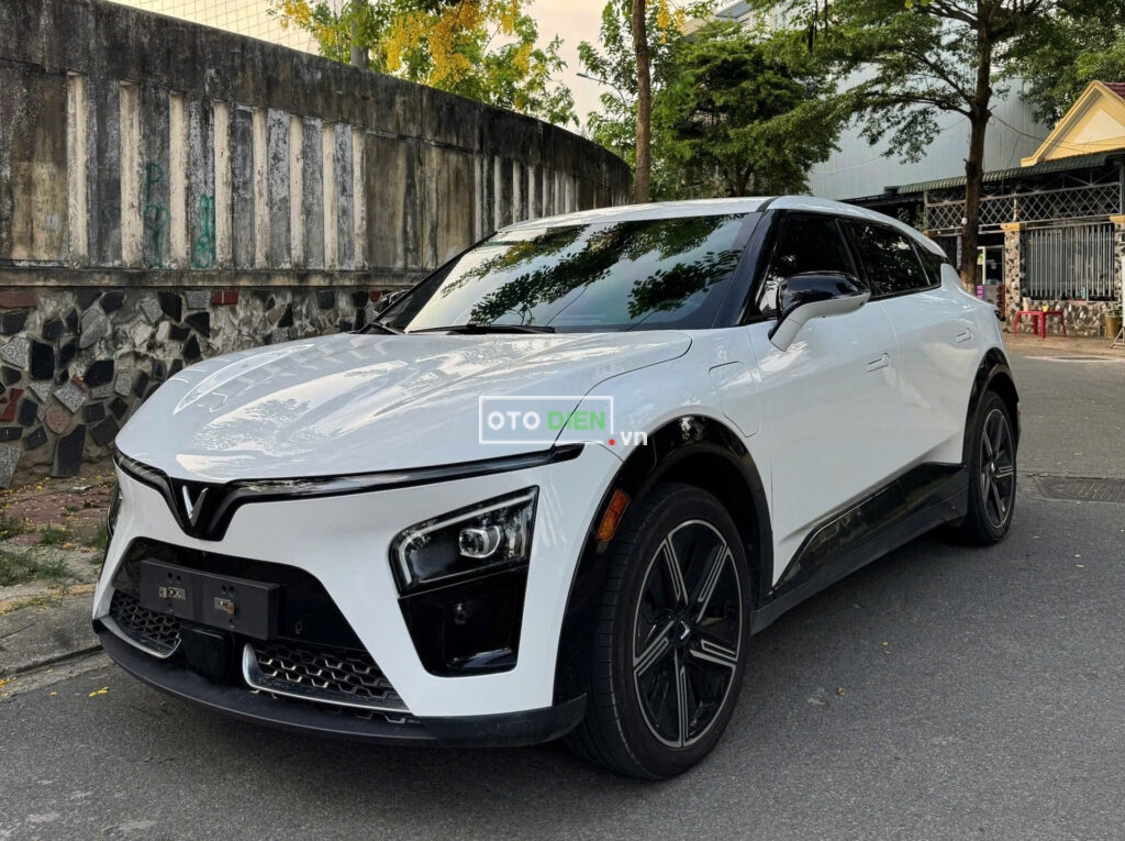 
													VinFast VF7 Plus 2024 cũ – 12000 km full														