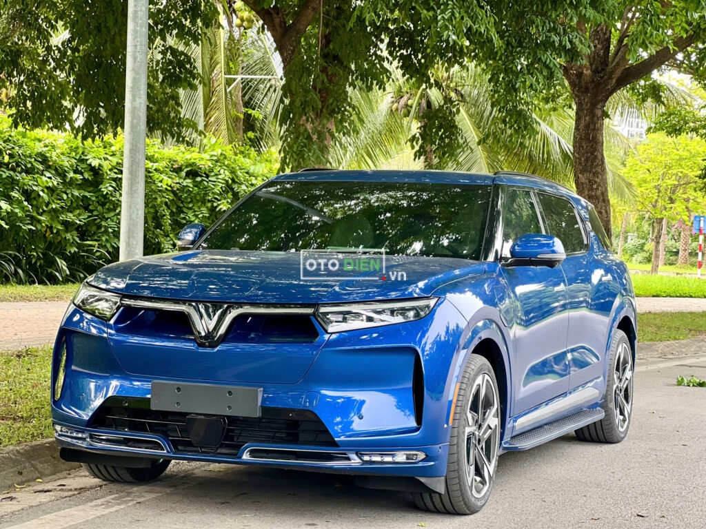 
													VinFast VF9 Plus 2023 mua pin SDI lướt – 100 km full														