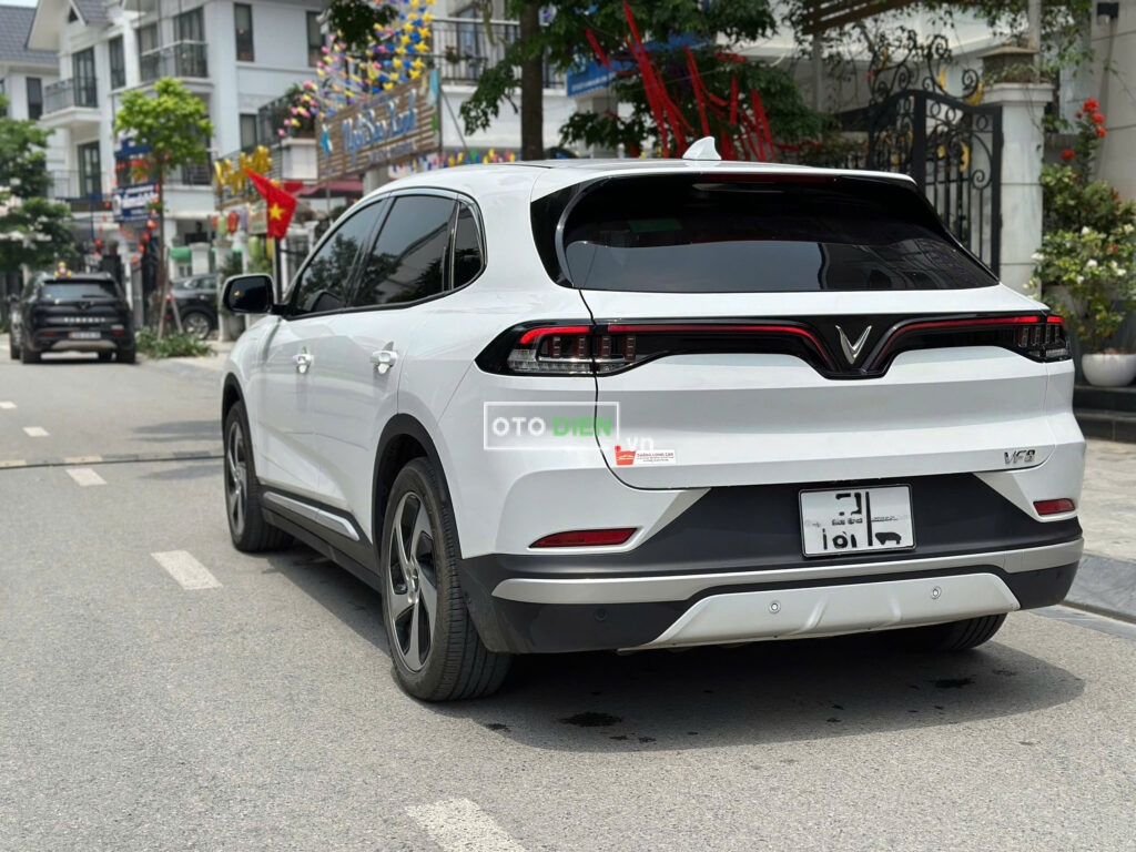 
													VinFast VF8 Eco 2023 cũ – 32000 km full														