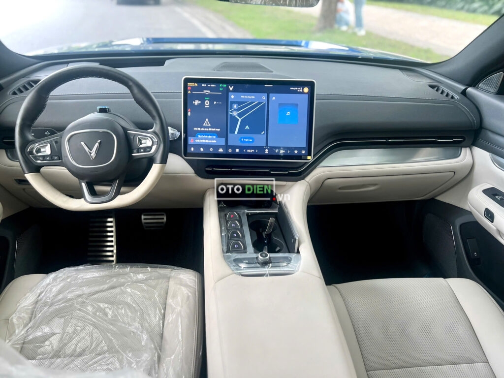 
													VinFast VF9 Plus 2023 mua pin SDI lướt – 100 km full														