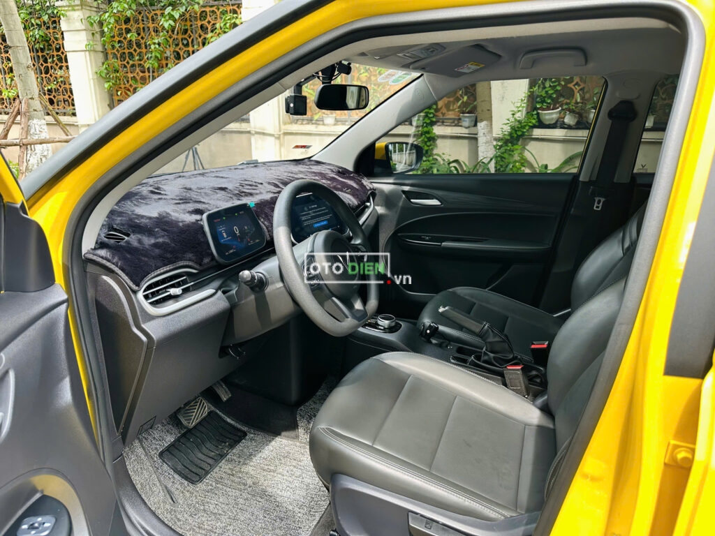 
													VinFast VF5 Plus 2024 mua pin cũ – 10000 km full														
