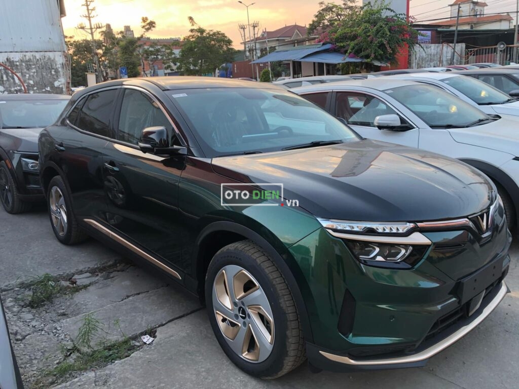 
												VinFast VF8 Eco 2024 mới full												