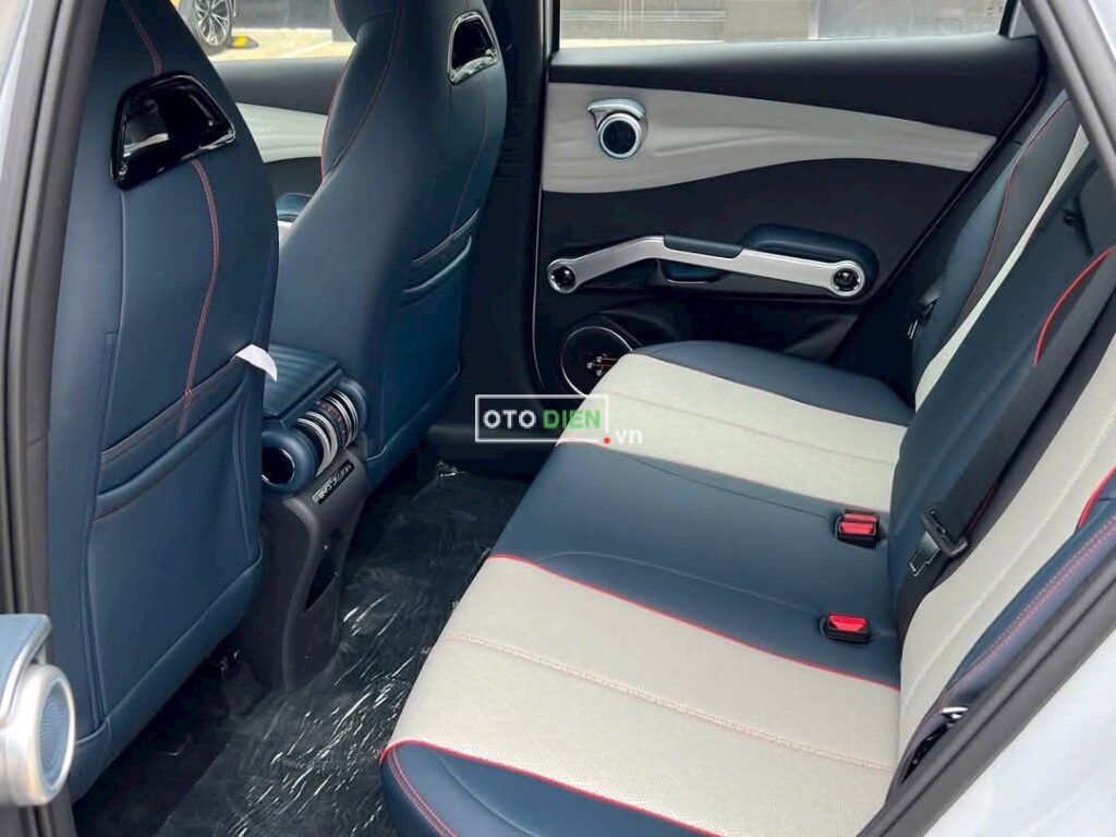 
													BYD Atto 3 Premium 2025 mới giá 750.000.000 full														