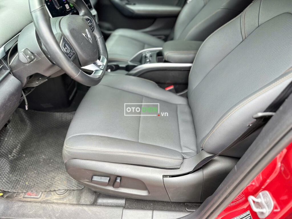 
													VinFast VF6 Plus 2023 mua pin cũ – 20000 km full														
