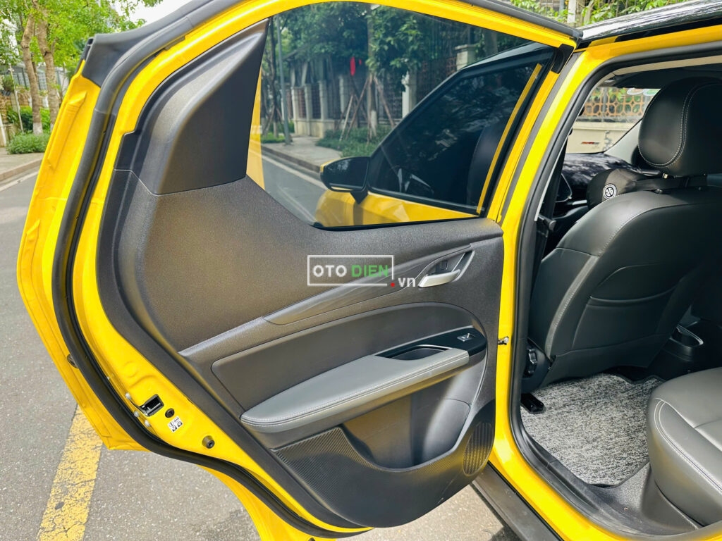 
													VinFast VF5 Plus 2024 mua pin cũ – 10000 km full														