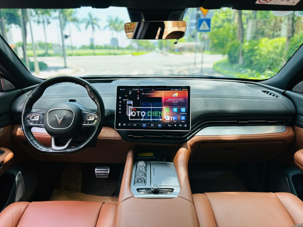 
													VinFast VF9 Plus 2023 thuê pin cũ – 34000 km full														