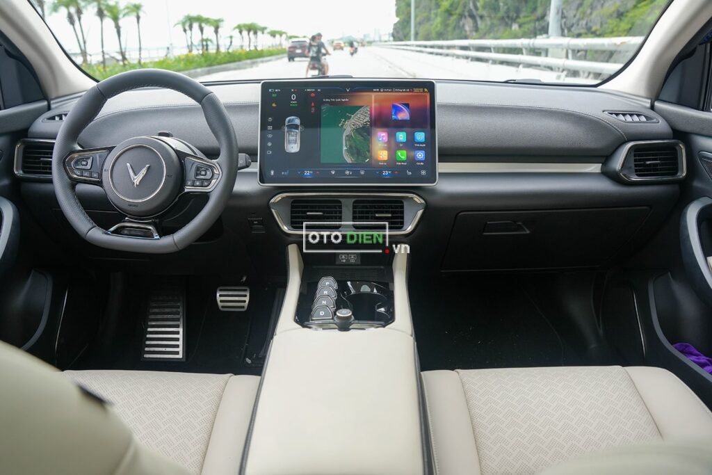
												VinFast VF8 bản Plus 2025 mới full												