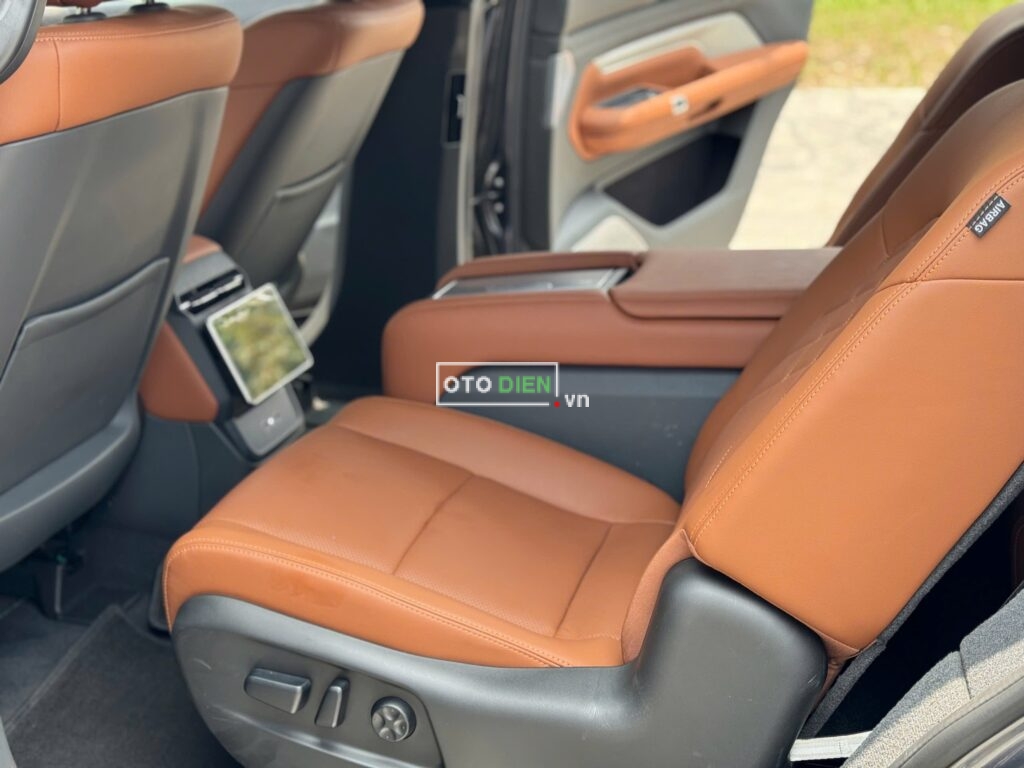 
													VinFast VF9 Plus 2023 cũ – 13000 km full														