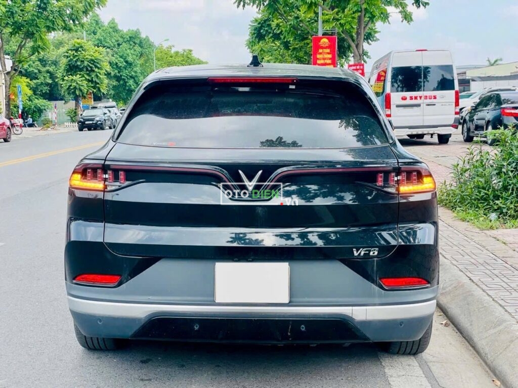 
													VinFast VF8 Eco 2023 cũ – 17000 km full														