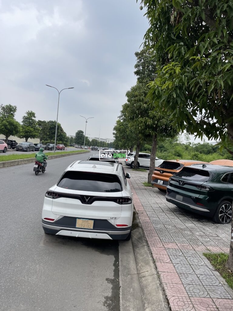
													VinFast VF8 Eco 2023 cũ – 25000 km full														