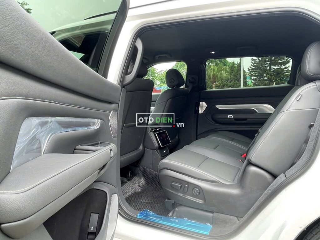 
													VinFast VF9 Plus 2024 lướt – 5000 km full														