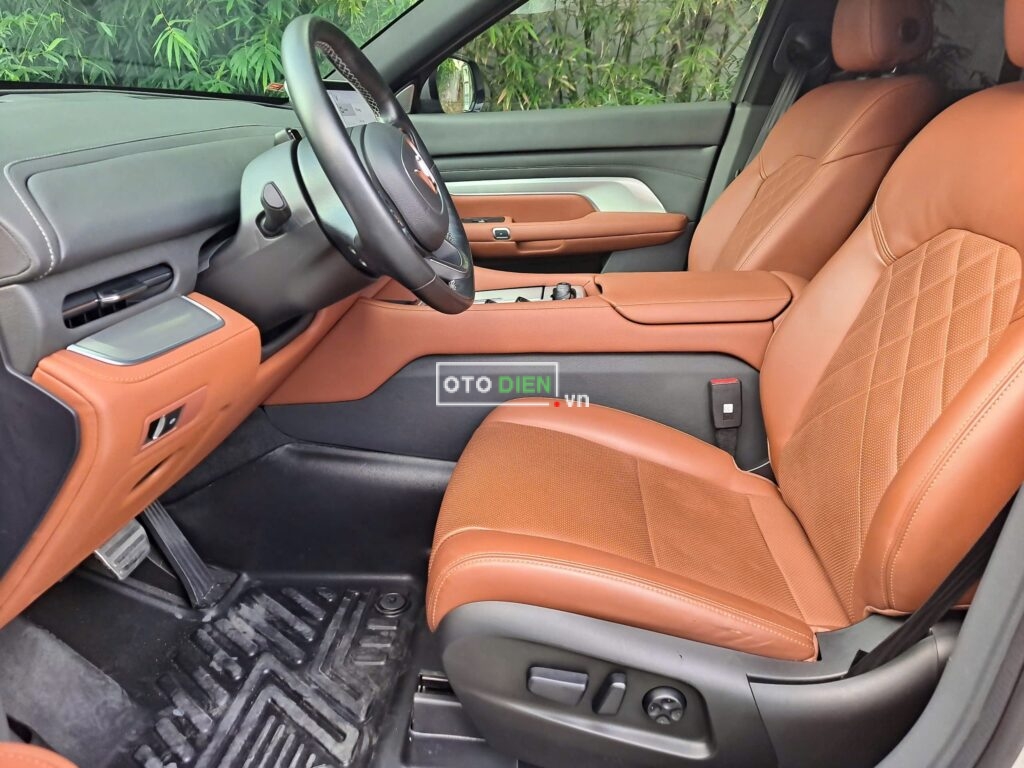 
													VinFast VF9 Plus 2023 lướt – 9000 km full														