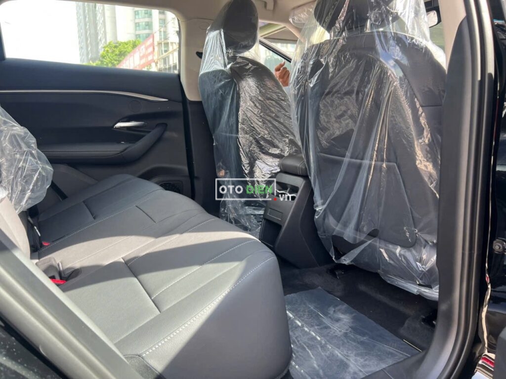 
													VinFast VF7 Eco sx 2025 mua pin full														