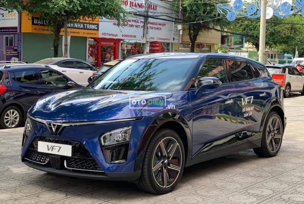 
													VinFast VF7 Plus 2025 mới full														