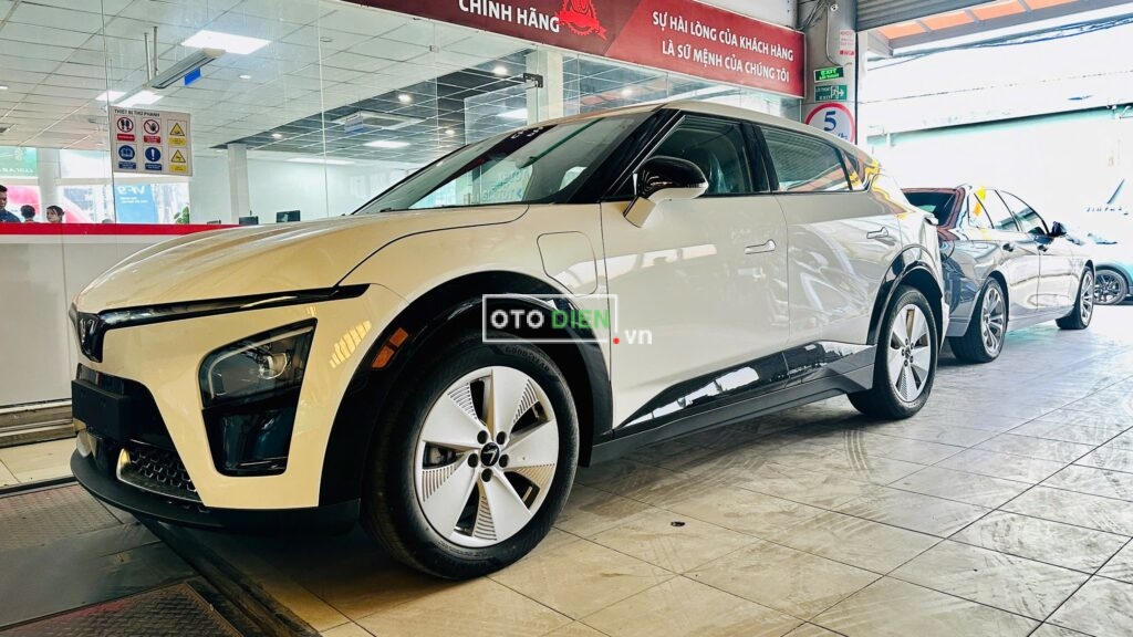 
													VinFast VF7 Eco 2025 mới full														