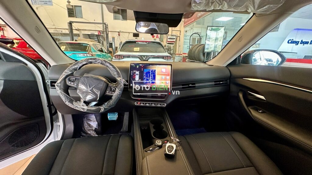 
													VinFast VF7 Eco 2025 mới full														
