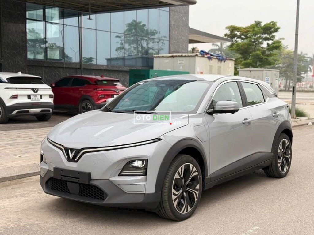 
													VinFast VF6 Plus 2025 mới full														