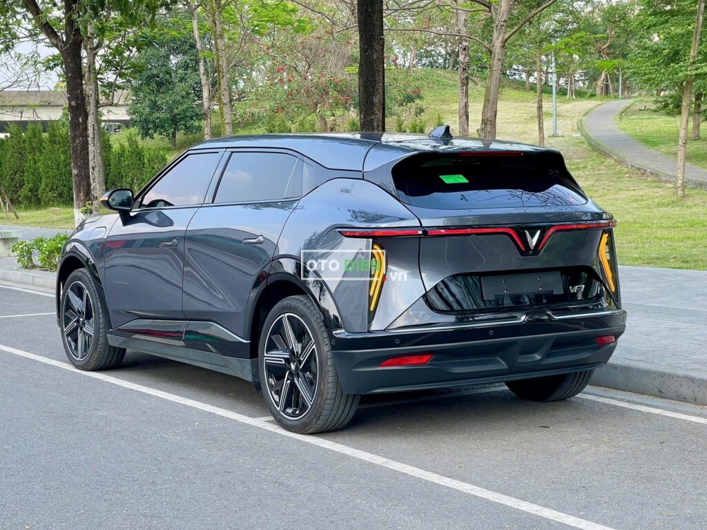
													VinFast VF7 Plus 2024 lướt – 9000 km full														
