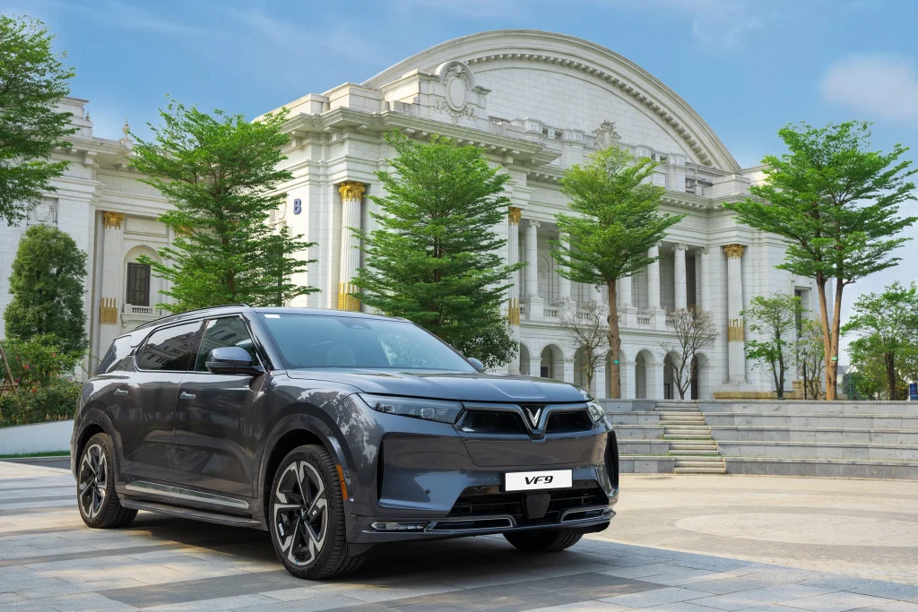 
													VinFast VF9 bản Plus 2025 mới full														