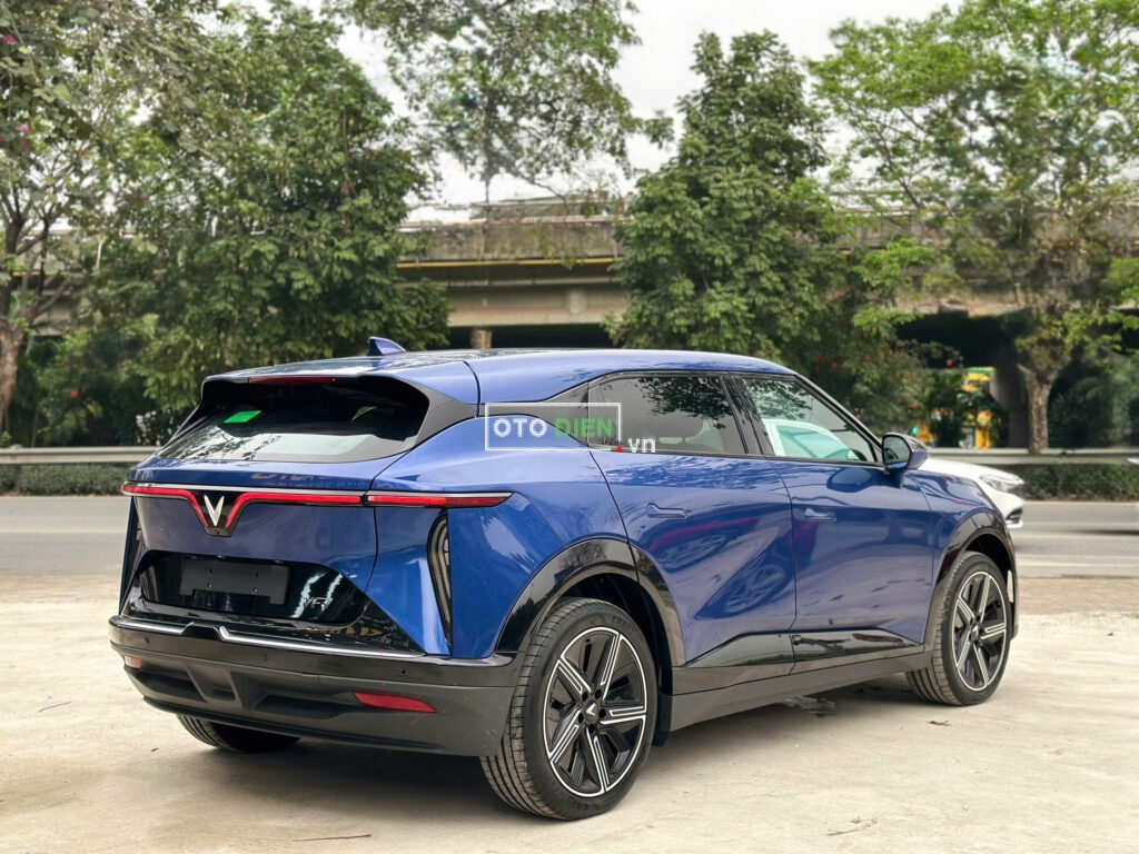 
													VinFast VF7 Plus 2024 lướt – 9000 km full														