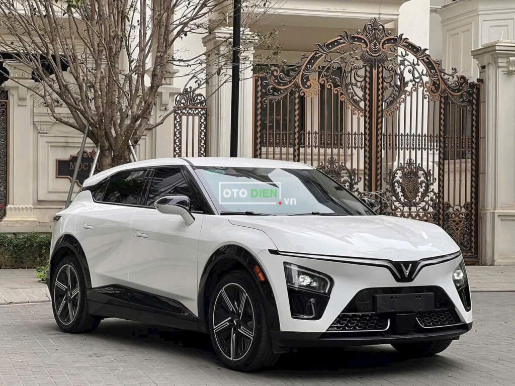 
												VinFast VF7 Plus 2025 mới full												